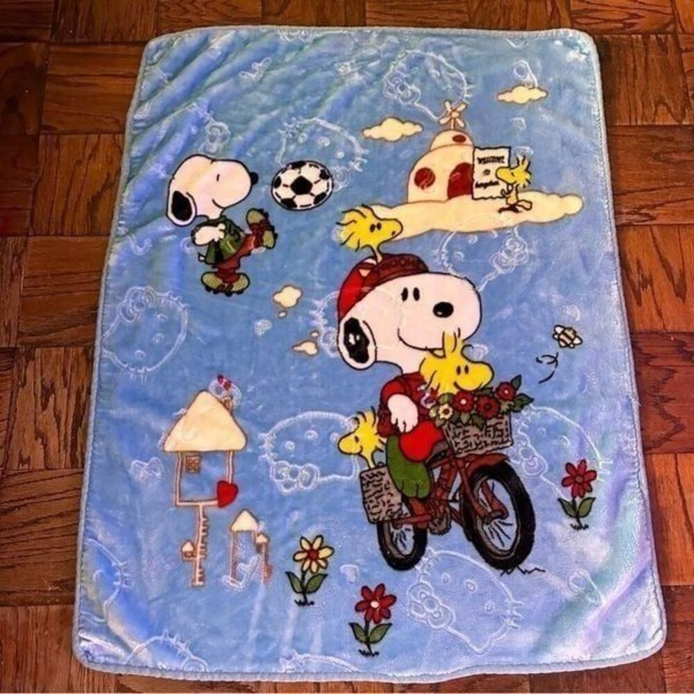 Peanuts Snoopy Rare Blanket 40” x 50”